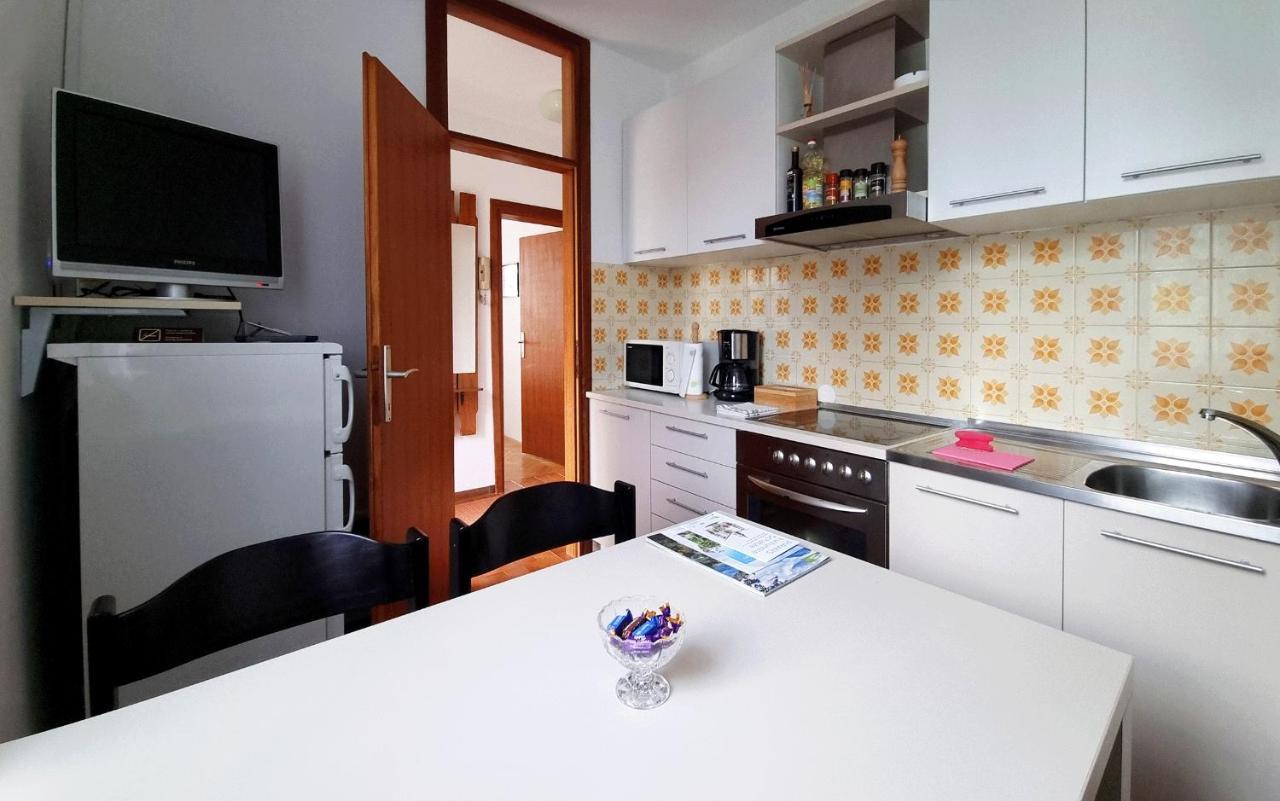 Beautiful Apartment With Picturesque View And Free Parking بورتوروز المظهر الخارجي الصورة